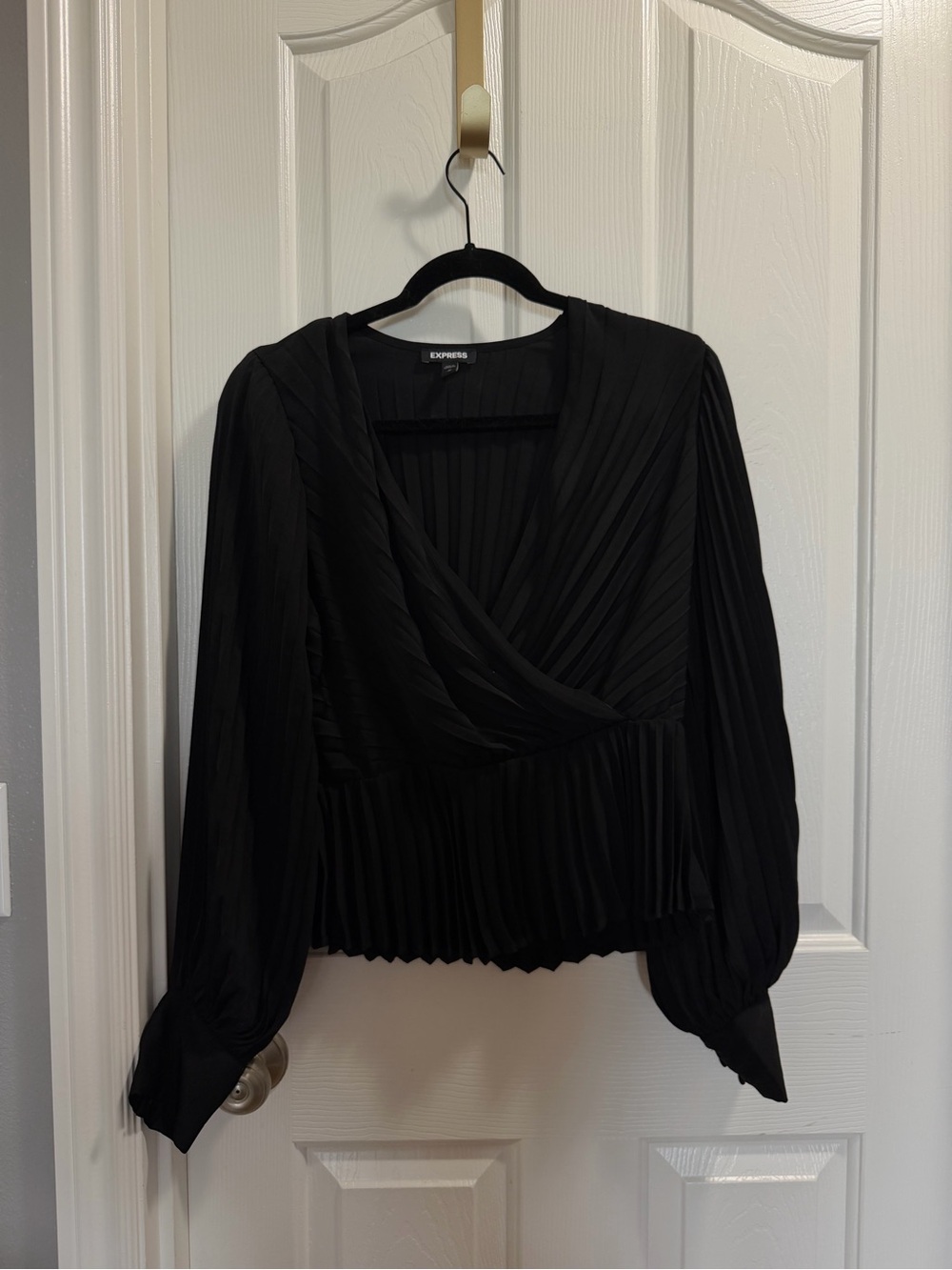Express Black Pleated Wrap Ballon Sleeved Blouse